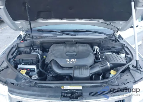 2012 Jeep Grand Cherokee Laredo из США, поврежденный, VIN 1C4RJFAGXCC326118